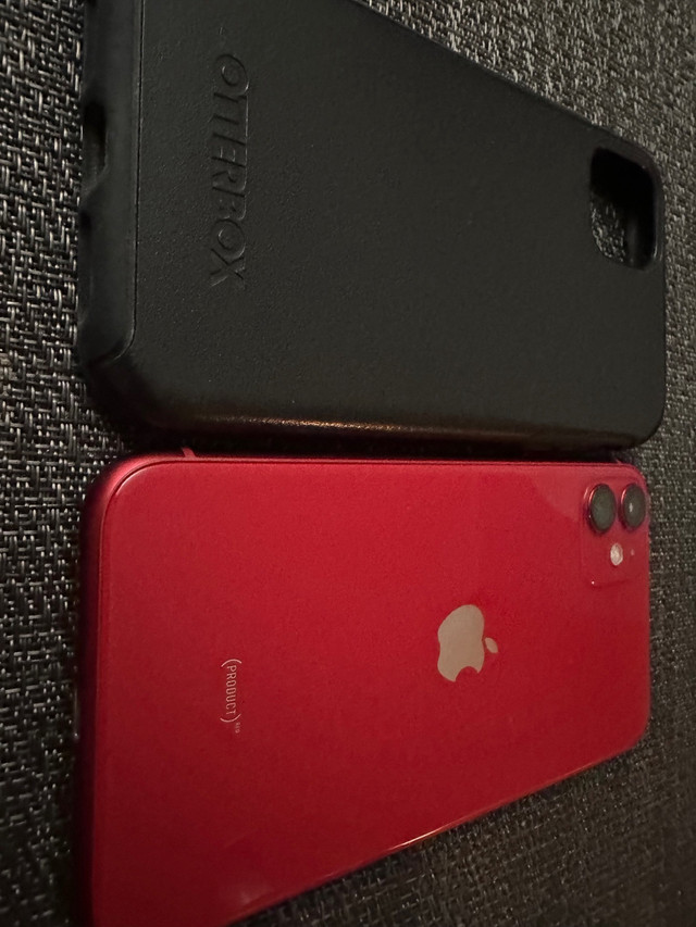 Red 128GB IPhone 11 with original box and new charger. in Cell Phones in Kingston - Image 3