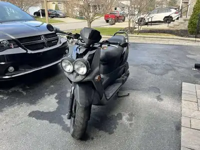 Yamaha BW’s 2016 Prix : 2 700$ Gatineau, QC Je vends mon scooter Yamaha BW’s 4T 2016. Super pratique...