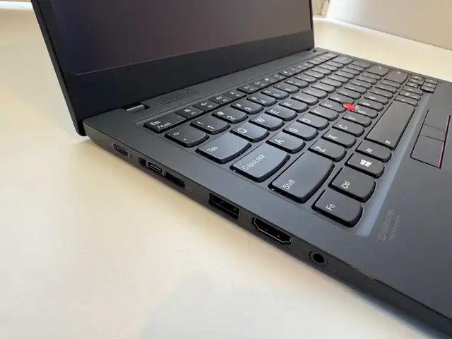 Special Deal – Lenovo ThinkPad X1 Carbon Gen 7  in Laptop Accessories in Markham / York Region - Image 5
