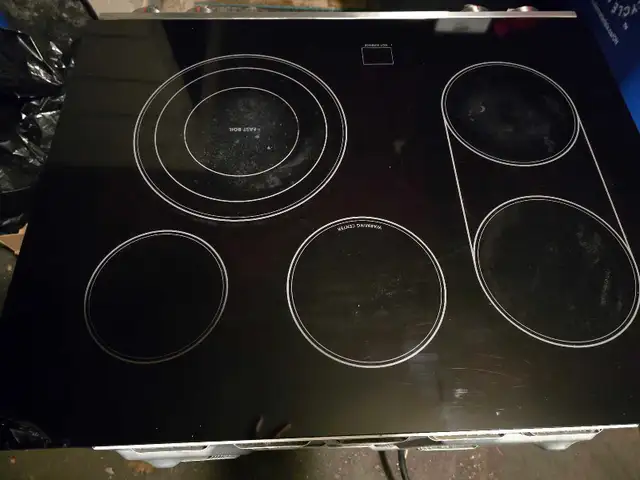 Samsung Oven in Stoves, Ovens & Ranges in Markham / York Region - Image 4
