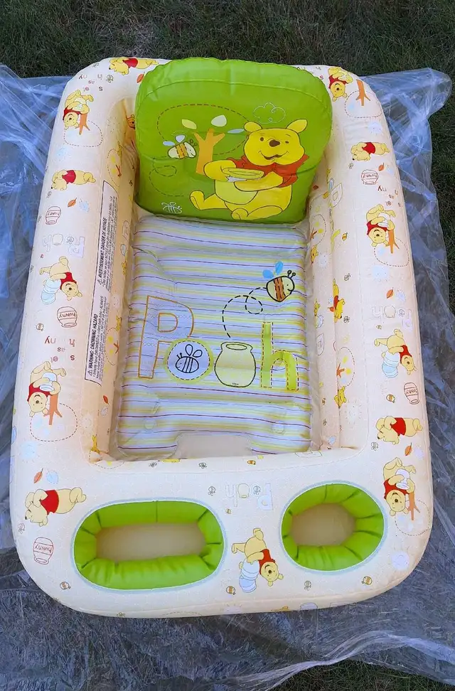 Baby Inflatable Bathtub in Bathing & Changing in Markham / York Region - Image 3