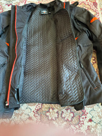 Harley Davidson motorcycle jacket used one parcel year and is XL