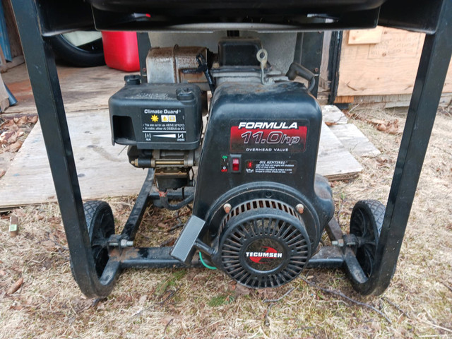 Coleman Generator 6875/5500 watts in Other in Cape Breton - Image 2
