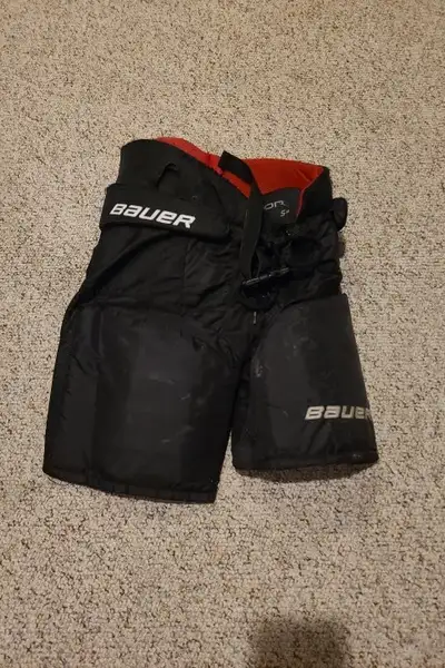 Bauer Junior Small Black hockey pants, View more
