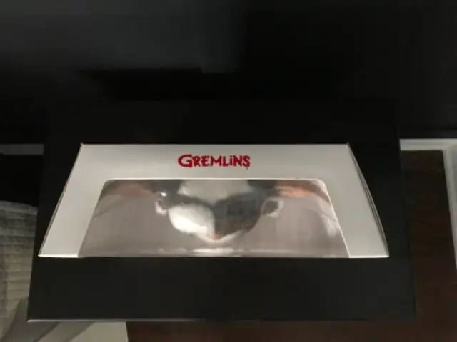 Medicom w/Box Gremlins Gizmo Mogwai 1/1 Scale Prop c/w box in Arts & Collectibles in Mississauga / Peel Region - Image 4