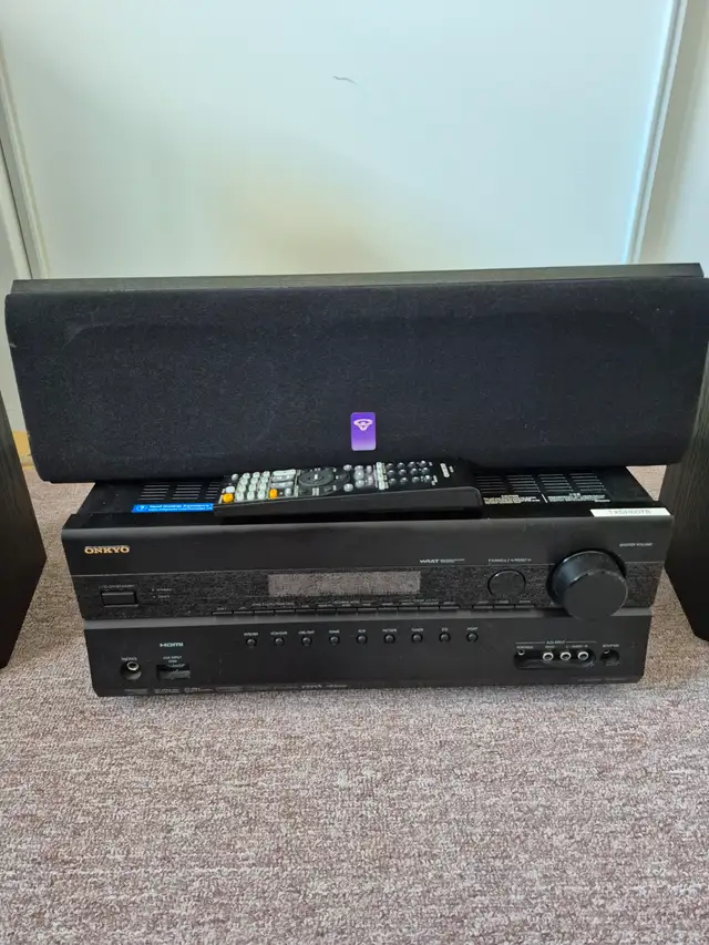 Home theatre receiver and speakers in Stereo Systems & Home Theatre in Edmonton - Image 3