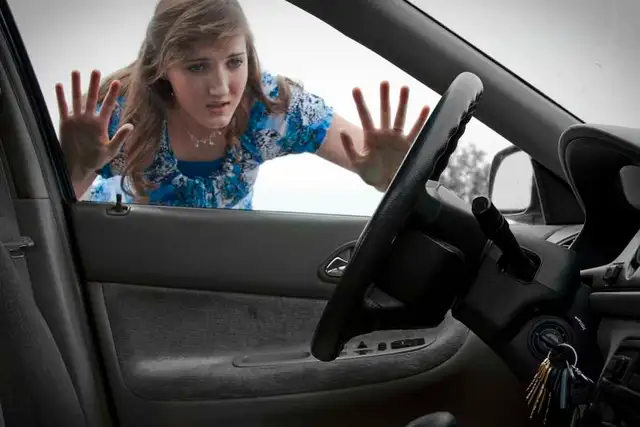 vehicle unlock specialist 63760519816835120