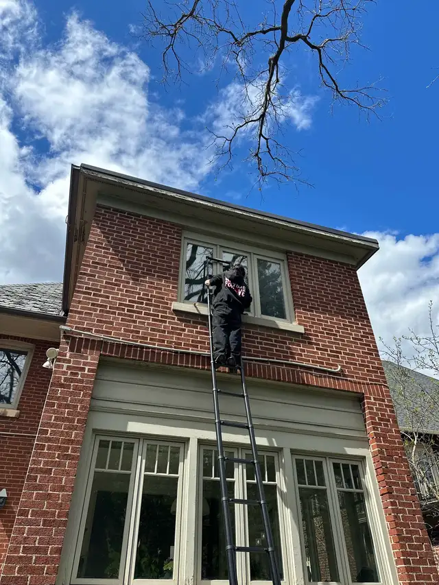 ✨ DIRTY WINDOWS? in Cleaners & Cleaning in City of Toronto - Image 7