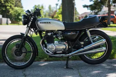 Selling my 1974 Honda CB550 I did a semi cafe racer style. I still have almost all the original part...