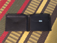 Never used vintage basic leather billfold wallet