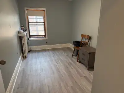 Room for Rent uptown