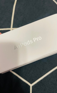 AirPods Pro (2nd Generation) with MagSafe Case
