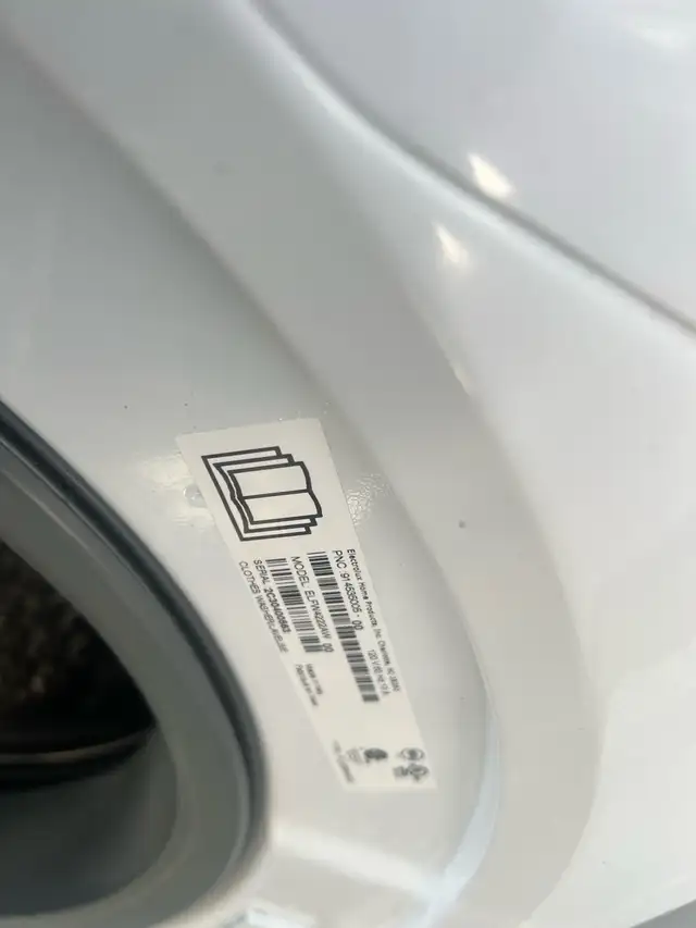 24 inch ventless WAsher electric dryer set in Washers & Dryers in Mississauga / Peel Region - Image 6