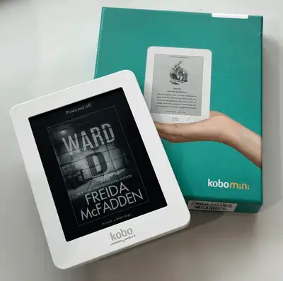 Kobo Mini e-Reader White - Like new in box 1 small blemish on screen not noticeable when reading Nic...