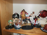 SELLING ONE PIECE FIGURE COLLECTION &amp; POSTERS