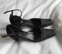 Women's Black Dress Shoe (sz7)