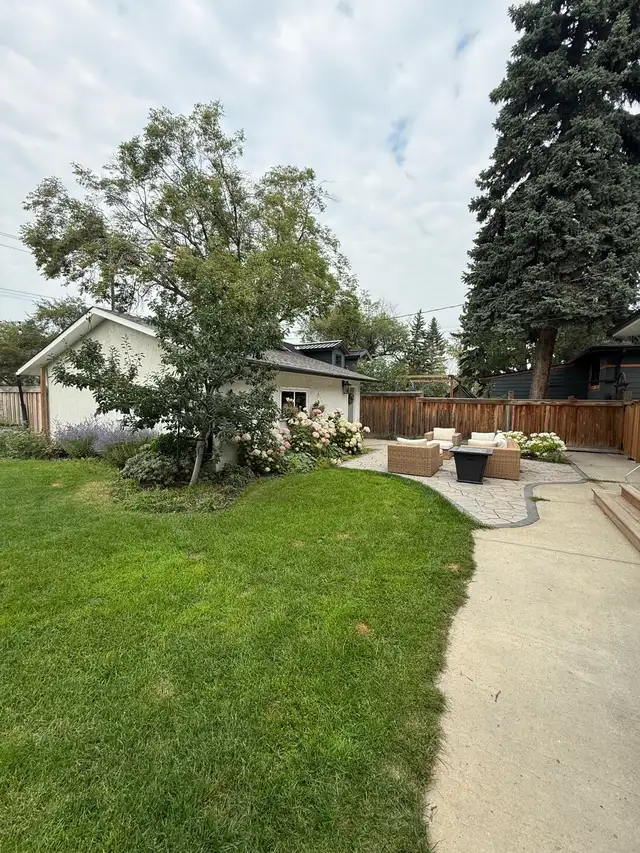 North Glenora Bungalow for rent in Long Term Rentals in Edmonton - Image 3