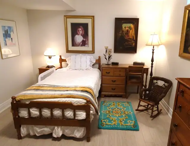 GROOVY era vintage! Cool Heritage for your floor décor! in Rugs, Carpets & Runners in Oshawa / Durham Region - Image 4