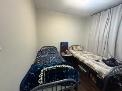 A sharing room is available for rent near brampton downtown near to sheridan/algoma. Room is on the...