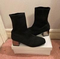 NEW Sock Booties (EUR 35)