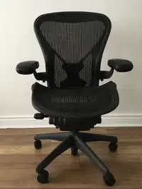Herman Miller Classic Aeron Chair (Size B)