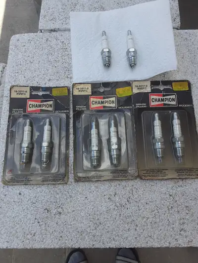 Champion 8 new spark plugs RV9YC nickel plated for Ford and GM vehicles and small engines from 3-6.5...