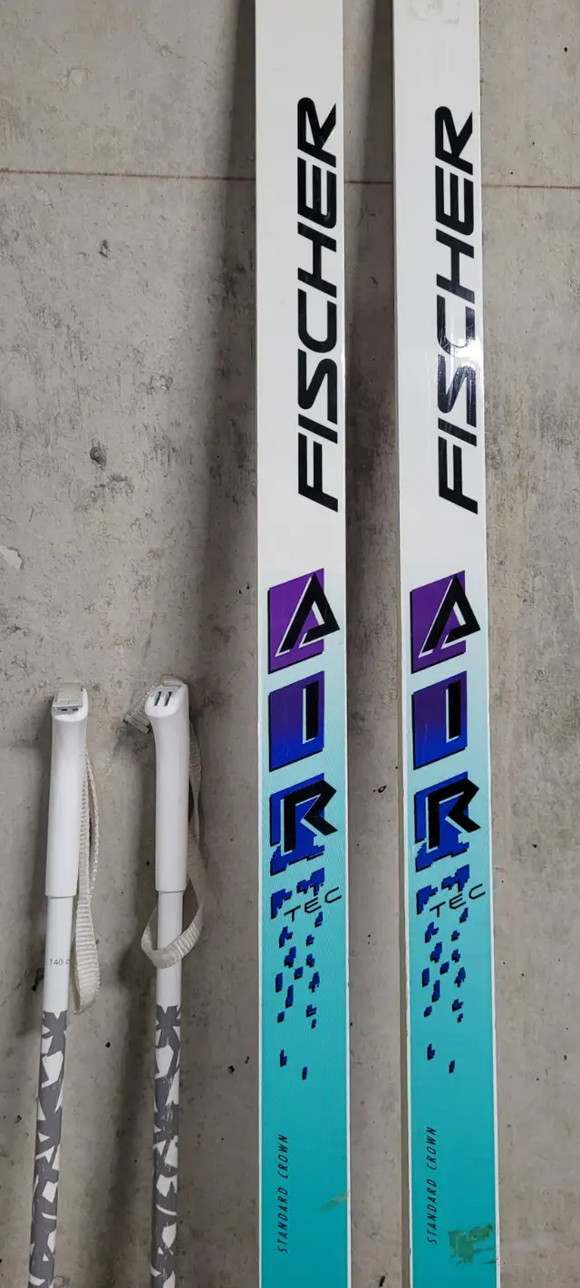 x-country (nordic) skis + binding + poles in Ski in North Shore - Image 3