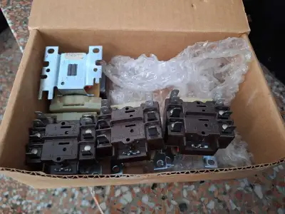 Honeywell Contactor , model R8229A 1005, View more