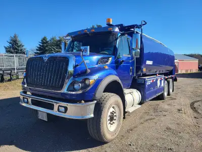 2008 International Work Star Cummins ISM 13 speed 20 front 40 rears 698km Dependable tank unit 416 5...