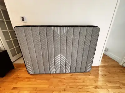 Matelas double Sealy posture pédicure, View more