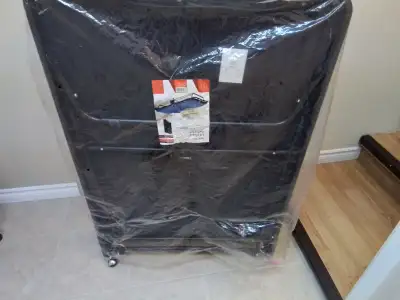 Lit pliant tres peu utilisé, View more