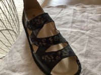 Sandals -Italian Patent Leather -size 38, Ecosanit