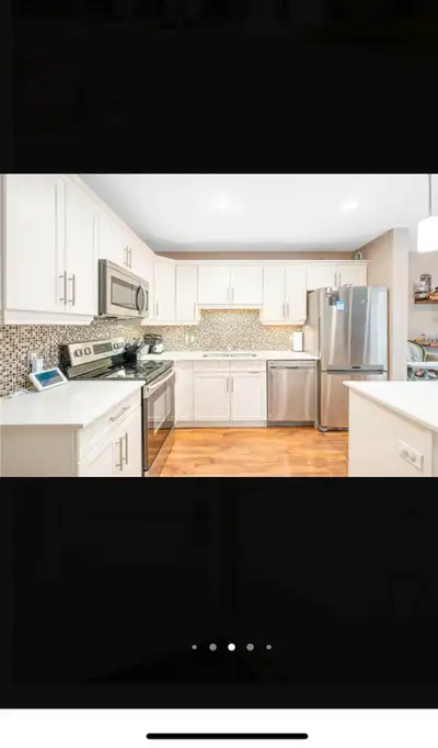 3 bed 3.5 bath Townhouse for rent