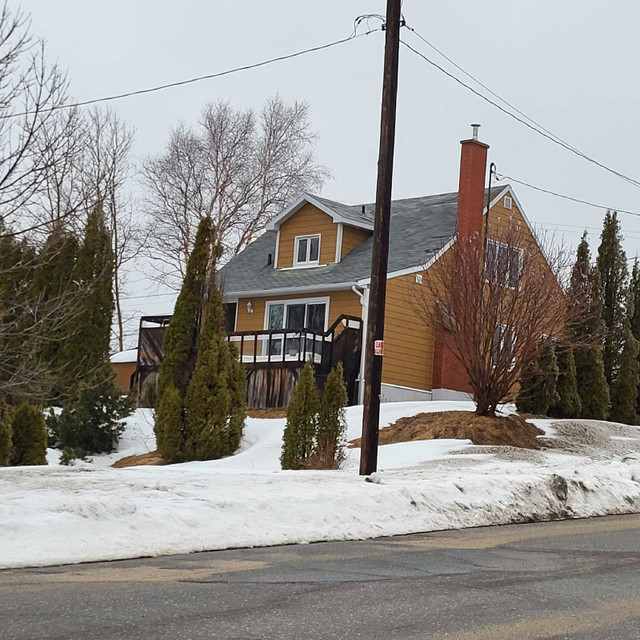 maison 4ch 2 salles dain   dans Lave-vaisselles  à Baie-Comeau - Image 2