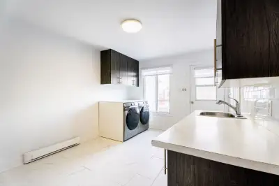 3 1/2 renovated, 4 new appliances, 1 minute from metro station