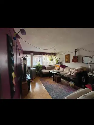 My 1 bedroom apartment is available for sublet again starting May 1. Looking for single females only...