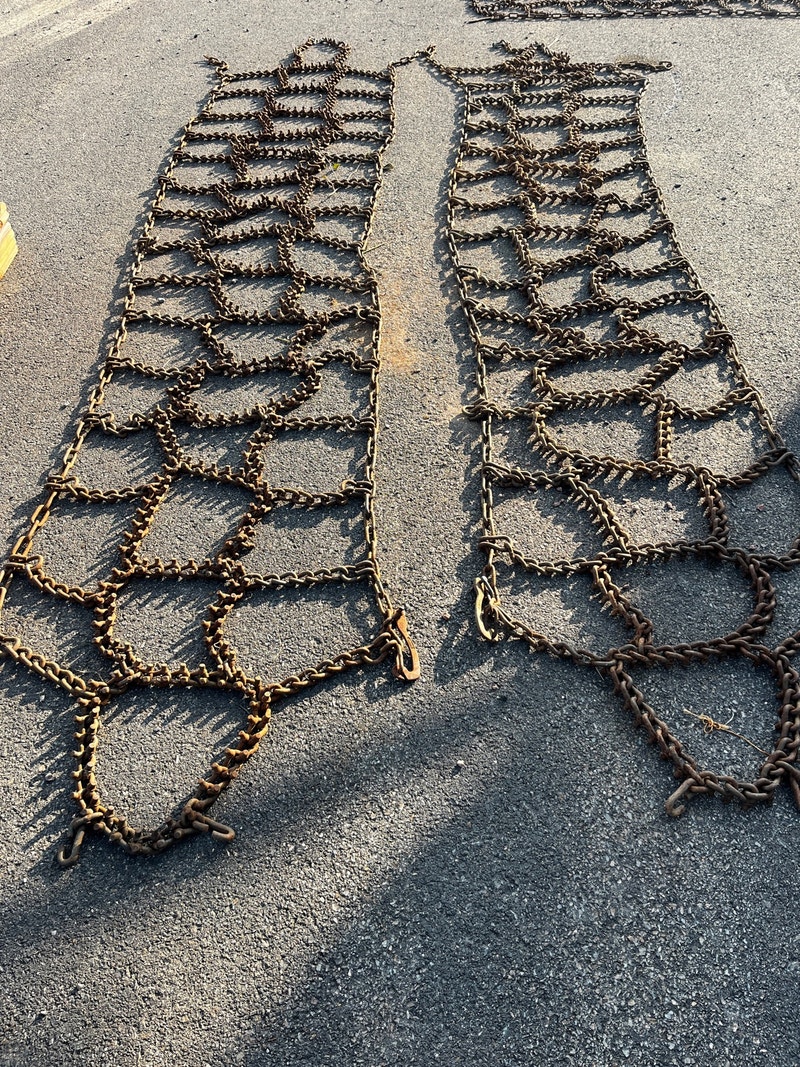 Quality tractor chains good condition Heavy Equipment Annapolis