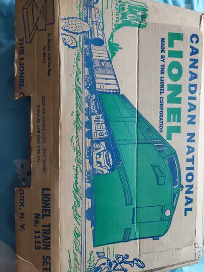 First 2 pics lionel set #1113 canadian national diesel engine #227 uncataloged from lionel this was...