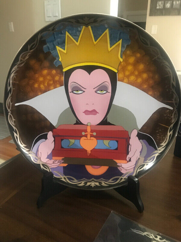 Disney Evil Queen Collector Plate in Arts & Collectibles in St. Albert