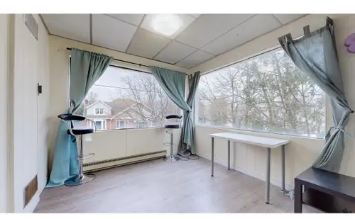 Three extra large bedrooms in WESTDALE Hamilton for rent, all the rooms are upstairs , the house is...