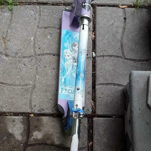 trottinette,brouette,kit balancoire,chaise,fusil $sur demande in Kids in Laval / North Shore - Image 5