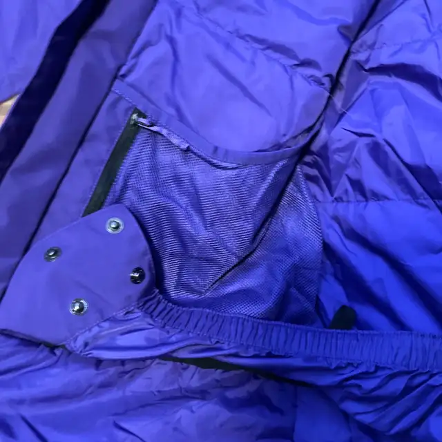 Burton Reserve GoreTex 2L Ski/Snowboard Jacket in Men's in Charlottetown - Image 9