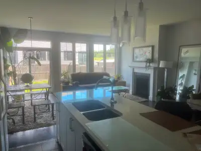 Room1 Cardinal creek village 800$ all incl wifi washer dryer share kitchen washroom no pets no smoke...