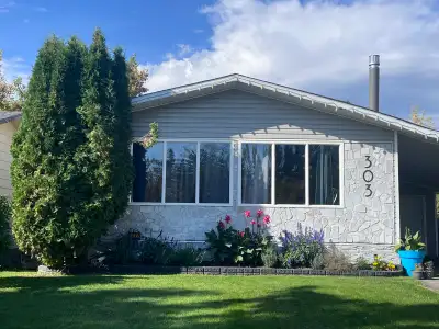 HOUSE FOR SALE! 3 Beds 3 Baths - House with 2 garages & shed. 303 8th St W, Meadow Lake This 1200sq...
