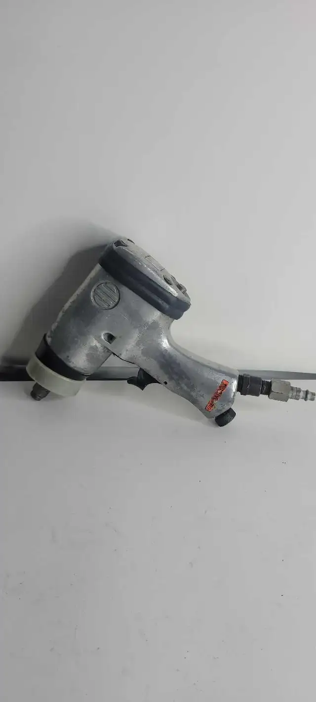 Universal power UP 5206 1/2" IMPACT WRENCH  in Power Tools in Oakville / Halton Region - Image 2