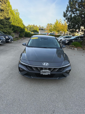 2024 Hyundai Elantra Preferred