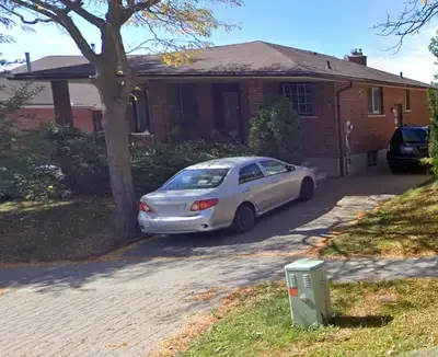 Beautiful 2 bedroom apartment on the top floor of a house in a quiet neighborhood in Guelph. Contact...