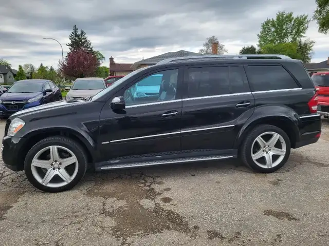 Mercedes-Benz GL 550