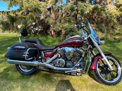 2009 Yamaha 950 V Star selling for my sister - all lady miles - never dropped - excellent shape - sh...