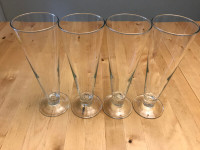 Pilsner glasses - set of 4 (almost new condition)